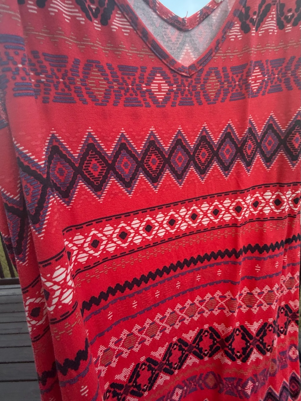 Vibrant Red Patterned Top - Picture 3 of 4